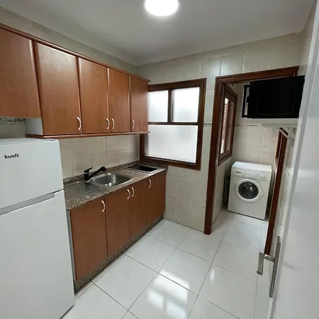 Daire Casa Con Terraza En La Plazuela
