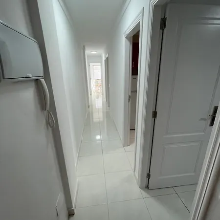 Daire Casa Con Terraza En La Plazuela *